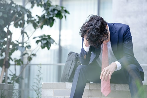 地位確認訴訟で復職できる？ 不当解雇への対応法を弁護士が解説